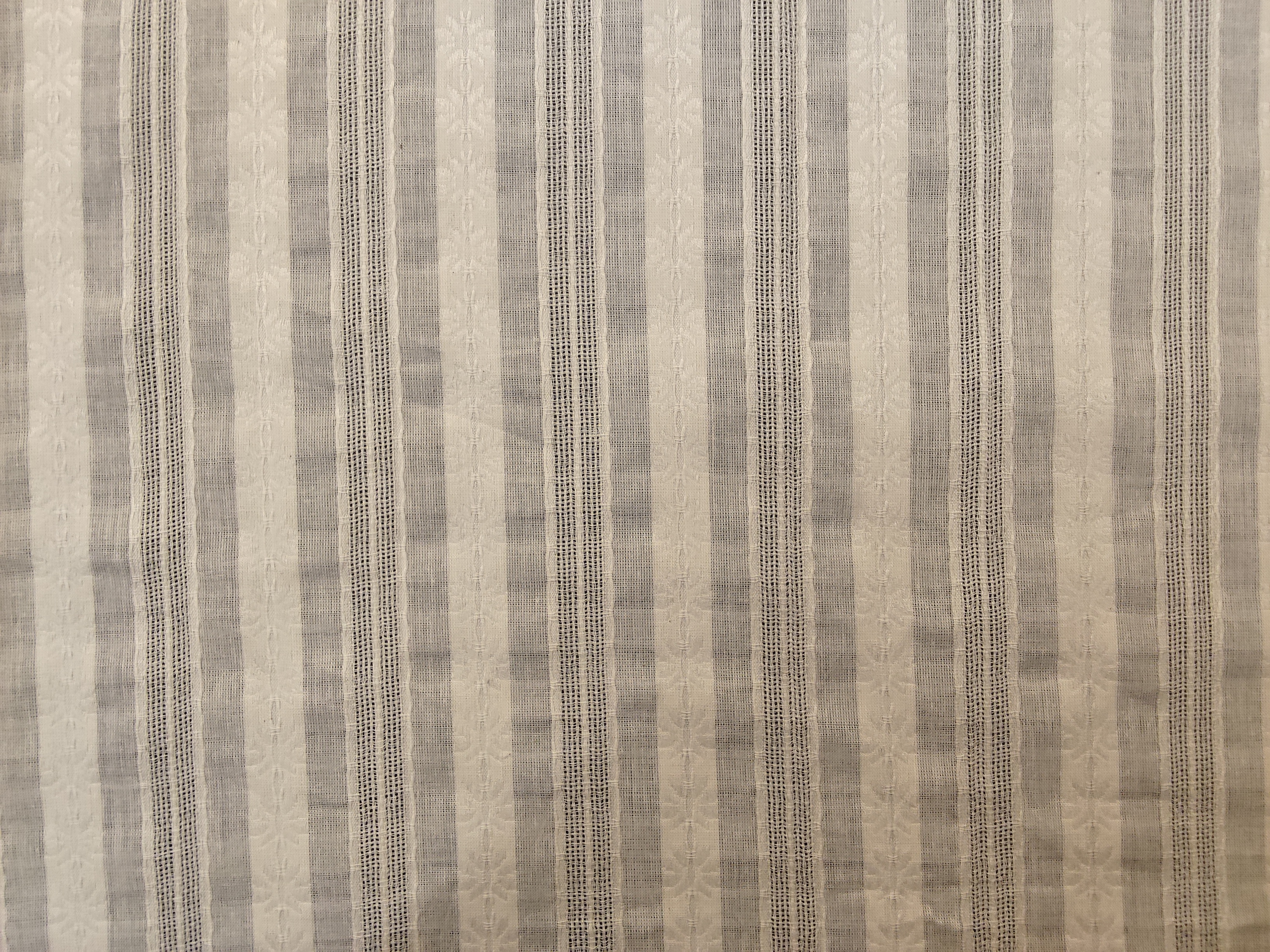 COTTON LINO FLOWER DOBBY